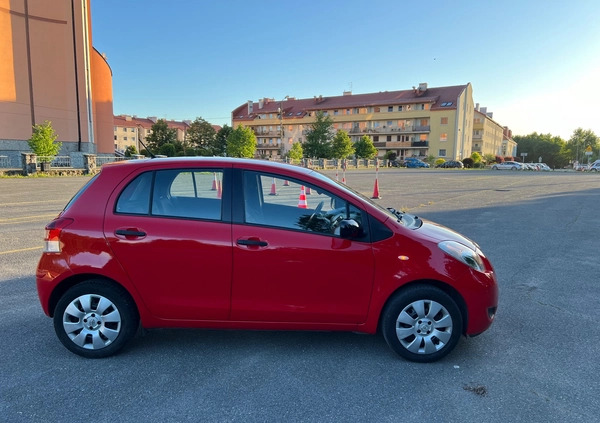 Toyota Yaris cena 21500 przebieg: 132580, rok produkcji 2010 z Tarnów małe 631